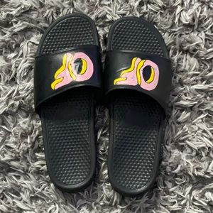 Nike slides